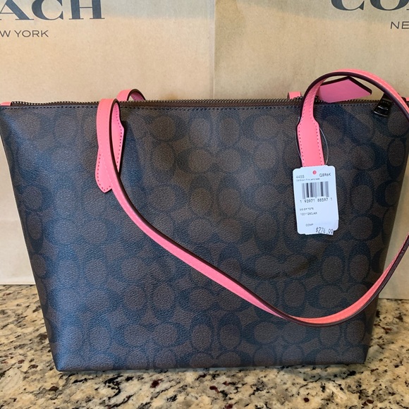 Beautiful Coach tote!! 👜🤎 - Picture 2 of 7